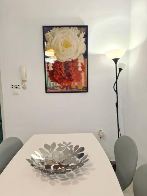 C Palacio Parking Segun Disponibilidad Севилья Экстерьер фото